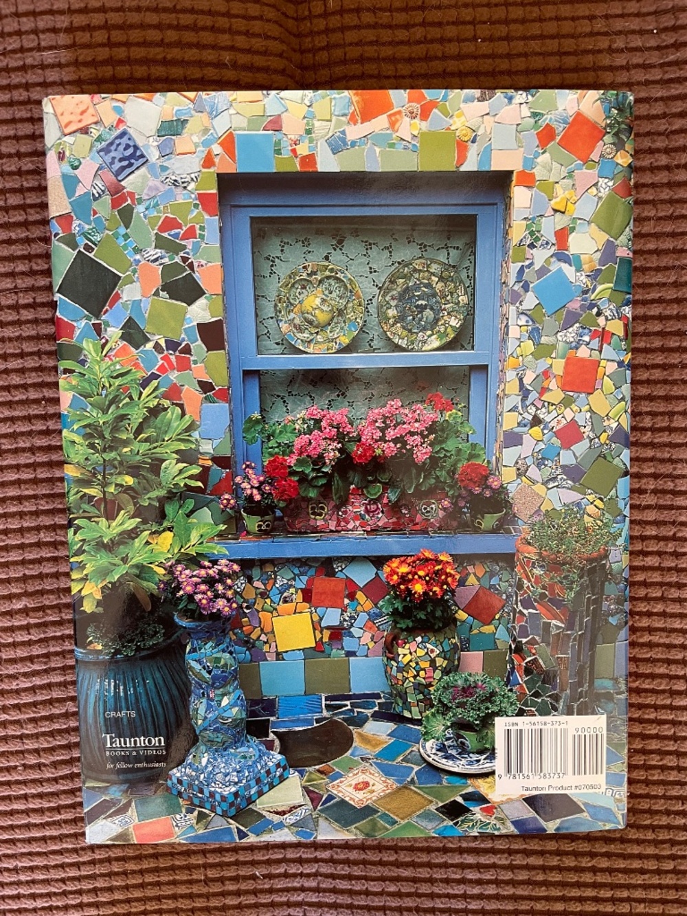 Mosaics: Inspiration and Original Projects for Interiors and Exteriors - Picture 4 of 16